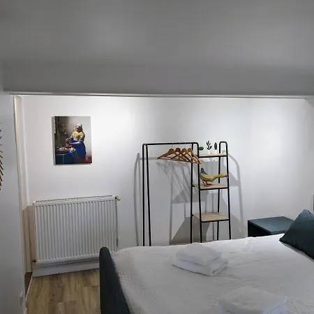 Private With Garden - Maison 1870 דירה סרלה-לה קנדה