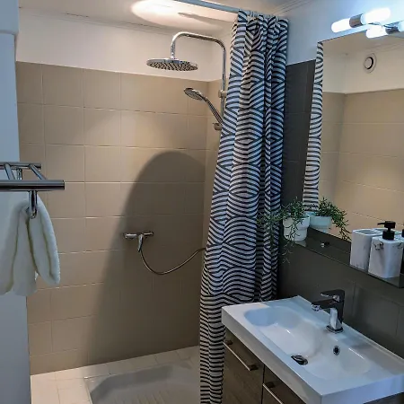 Lägenhet Private With Garden - Maison 1870 *